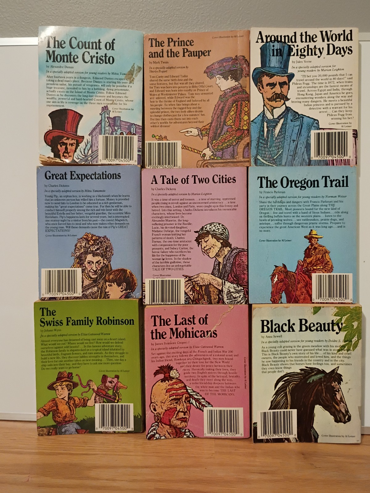 Lot Of 9 Vintage Moby Books Illustrated Classic Editions Mini Paperbacks