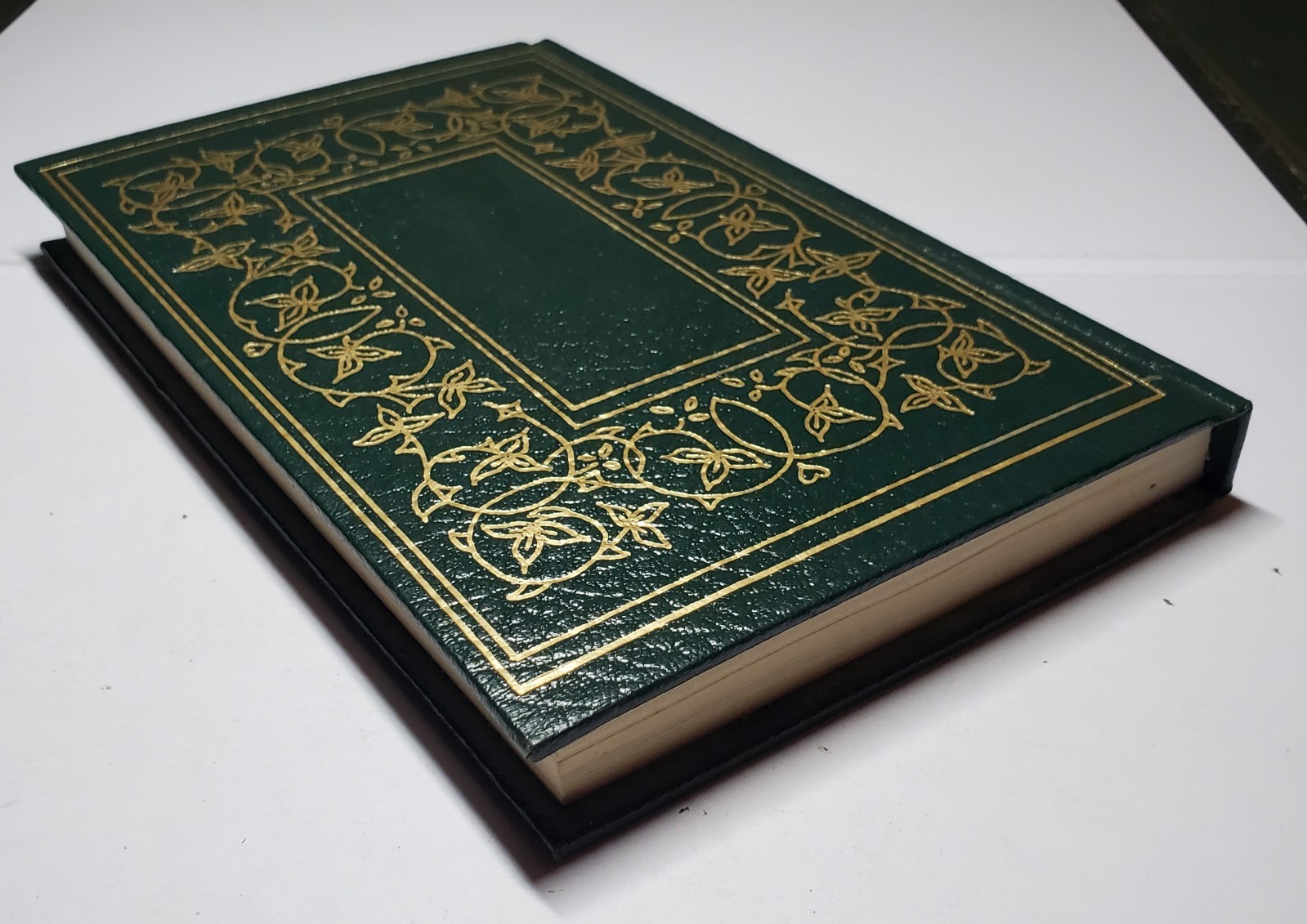 Beatrice Bayley Genealogy Hardcover–The Keeling Family Heritage Book (1983)