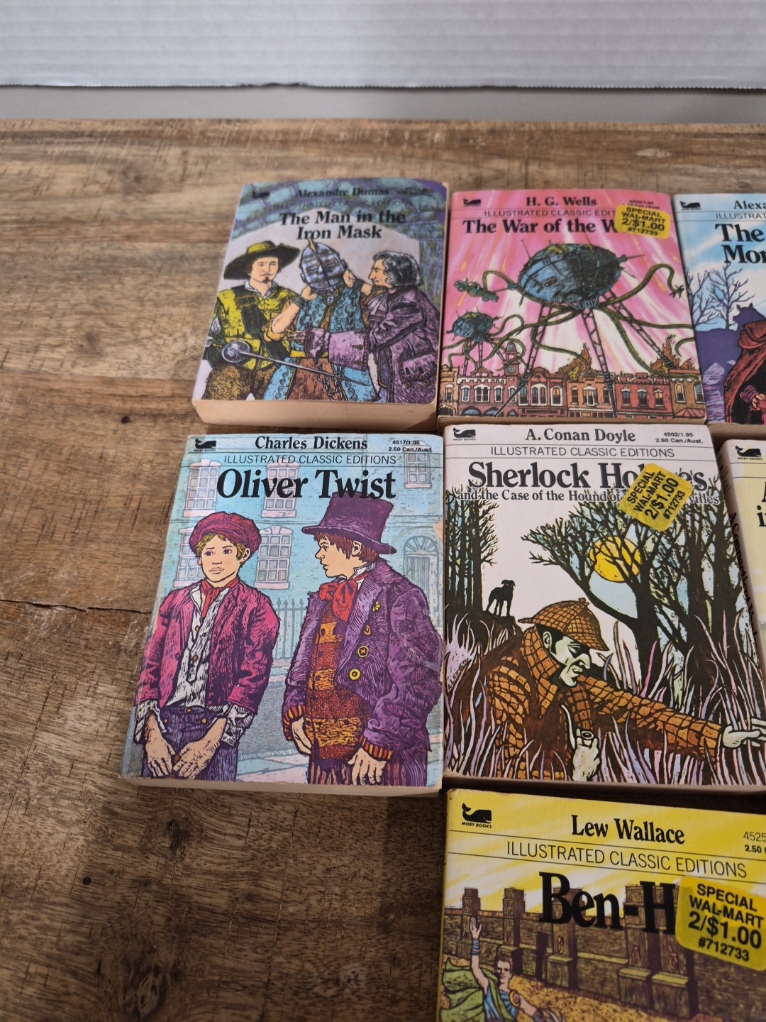 Lot of (7) Moby Books Illustrated Classic Editions Vintage Mini Paperback Books
