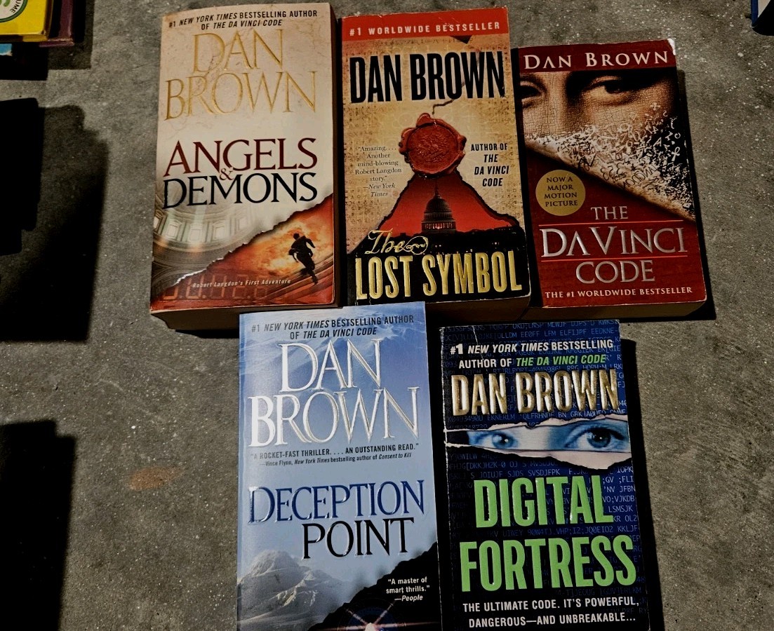 LOT OF 5 Dan Brown Paperback Books Langdon Series Da Vinci Code Thriller (LN-VG)