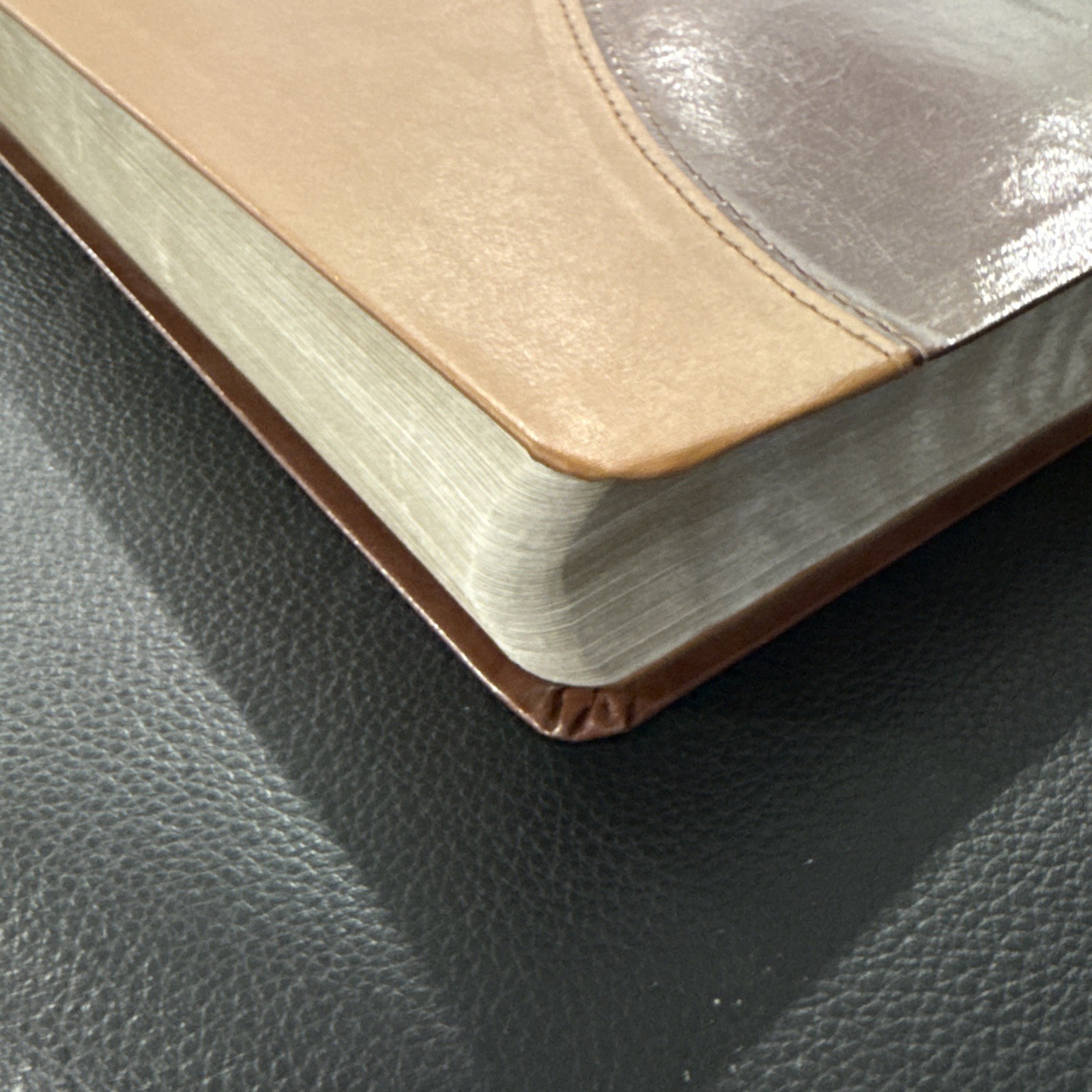 Bible NCV Giant Print Reference by Thomas Nelson: Bonded Leather—VERY GOOD