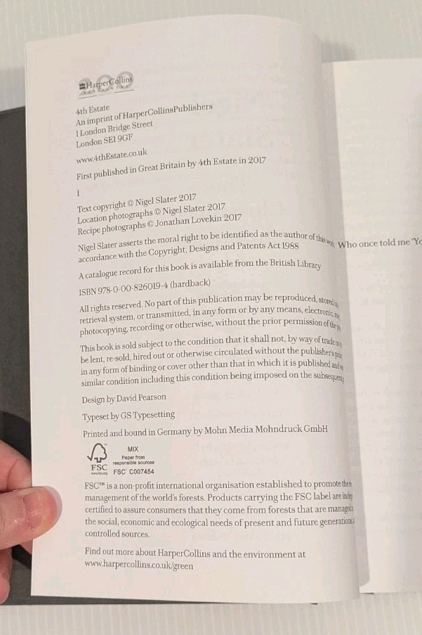 Christmas Chronicles Notes, Stories 100 Essential Recipes for Midwinter N Slater
