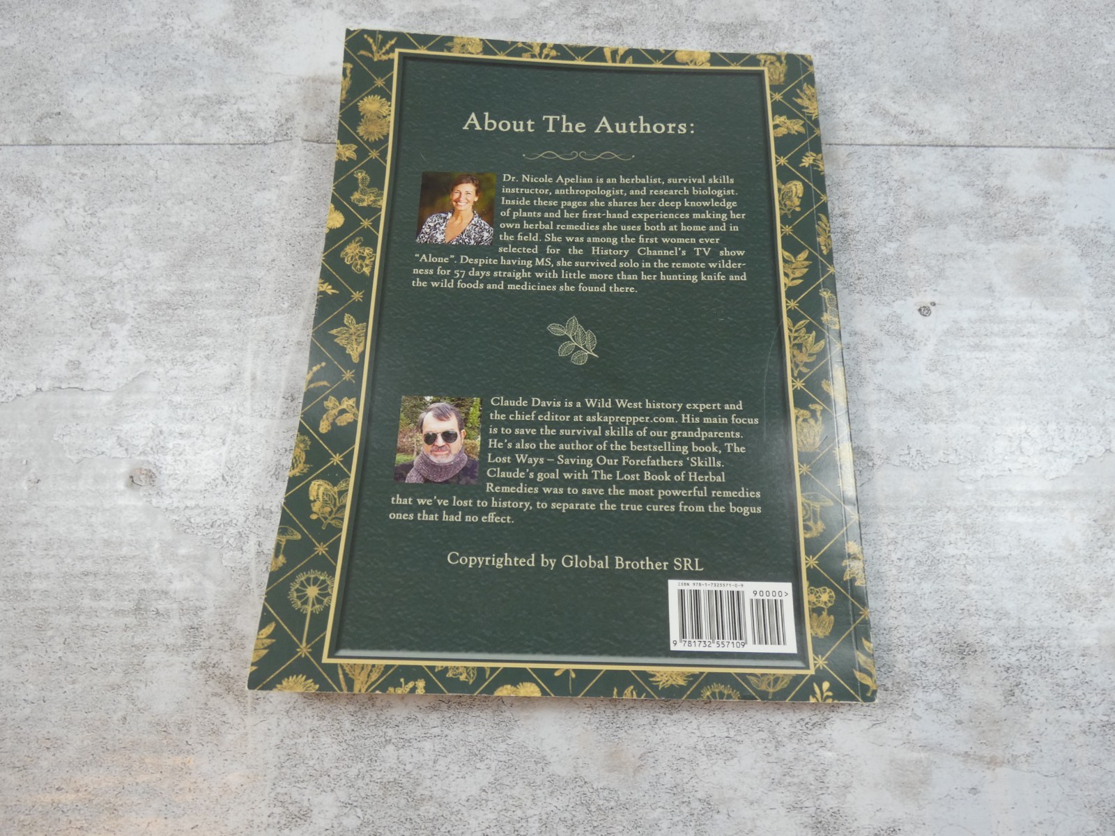 The Lost Book Of Herbal Remedies Book Paper Back Nicole Apelian Phd